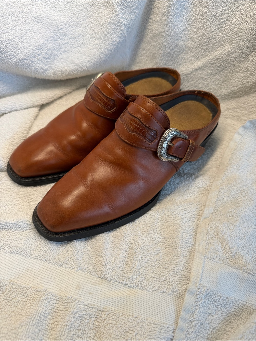 Ariat Women's Brown Leather Slip-On with Decorative Buckle